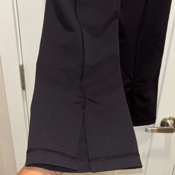 Lululemon Athletica Black Cropped Ankle Pants - Picture 8 of 9